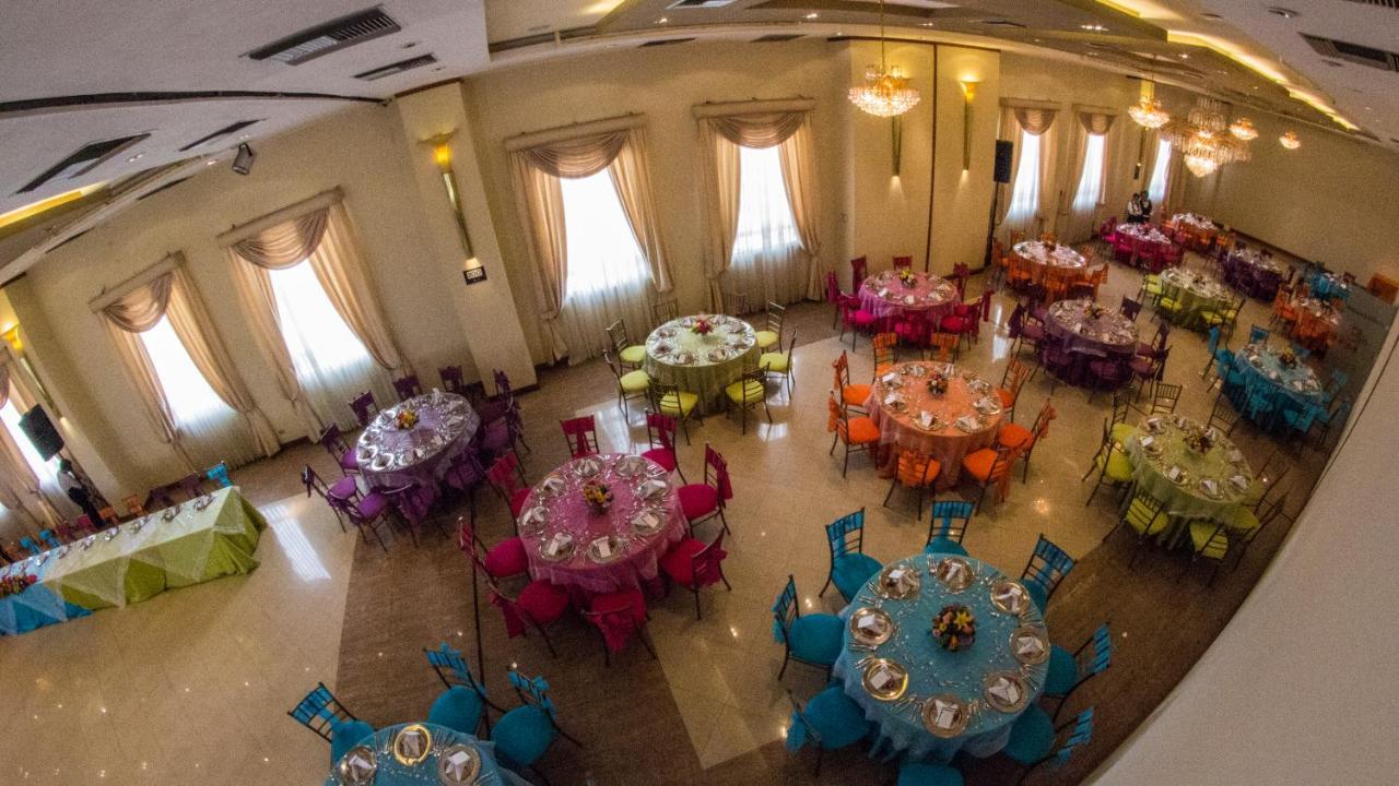 Hotel Emperador Ambato Exteriör bild